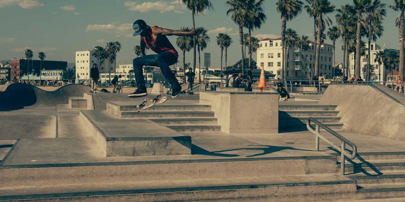 从电路设计到硬件制作：揭秘相控阵雷达T/R组件中微波单片集成电路的尖端工艺